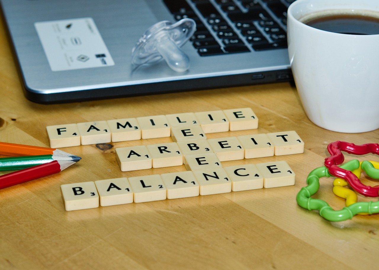 How Social Media Can Ruin Your Work-Life Balance